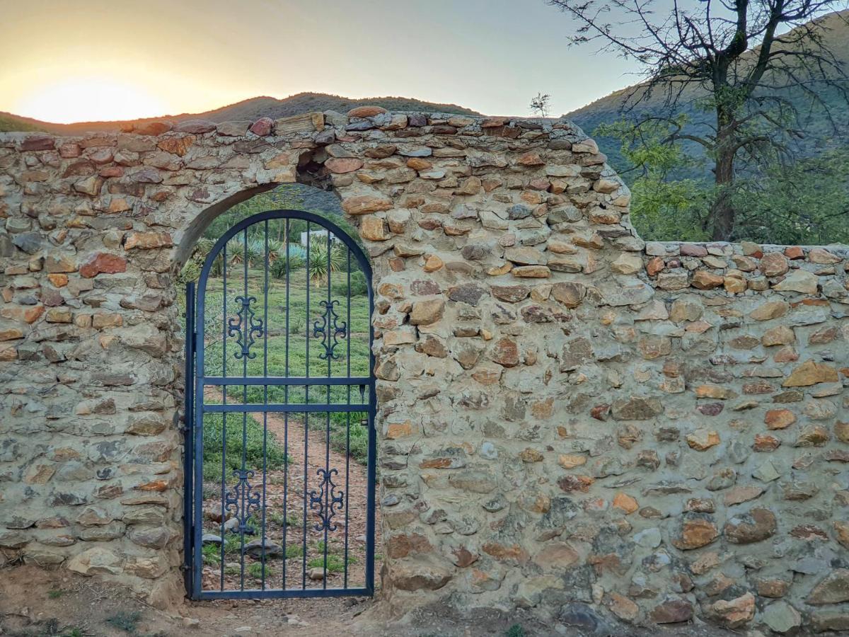 Berluda Farmhouse And Cottages Oudtshoorn Exterior photo